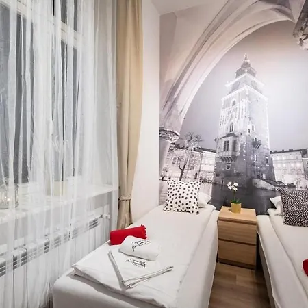 Ξενοδοχείο με διαμερίσματα Cracow Rent - Spacious For 2-7 People In Quiet Area - Kolberga Street Nr 3 - 10 Min To Main Square By Foot 3*