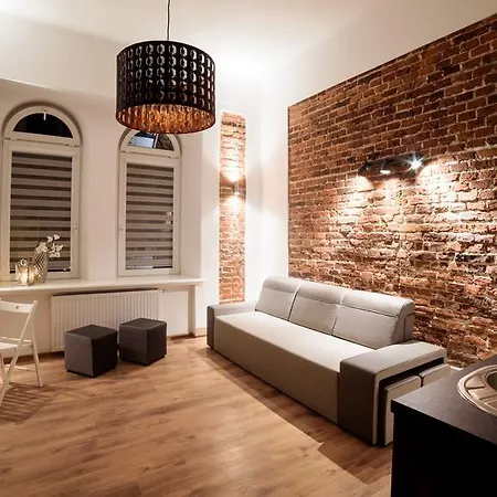 Ξενοδοχείο με διαμερίσματα Cracow Rent - Spacious For 2-7 People In Quiet Area - Kolberga Street Nr 3 - 10 Min To Main Square By Foot Krasków