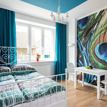 Cracow Rent - Spacious For 2-7 People In Quiet Area - Kolberga Street Nr 3 - 10 Min To Main Square By Foot