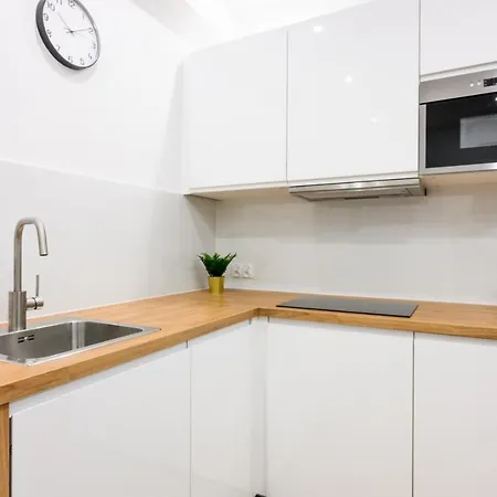 Aparthotel Cracow Rent Apartments: Spacious Near Main Square *
