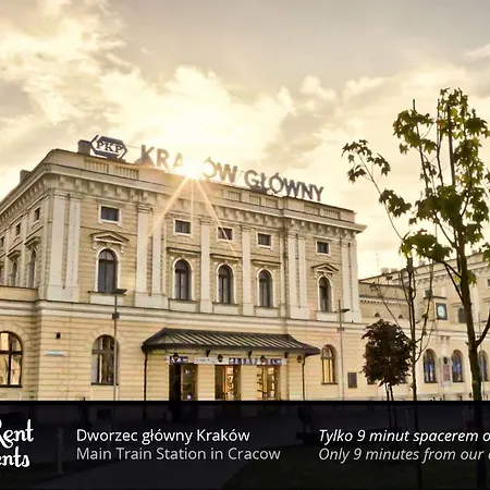 Cracow Rent Apartments: Spacious Near Main Square *