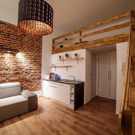 Cracow Rent - Spacious For 2-7 People In Quiet Area - Kolberga Street Nr 3 - 10 Min To Main Square By Foot 3* كراكوفيا