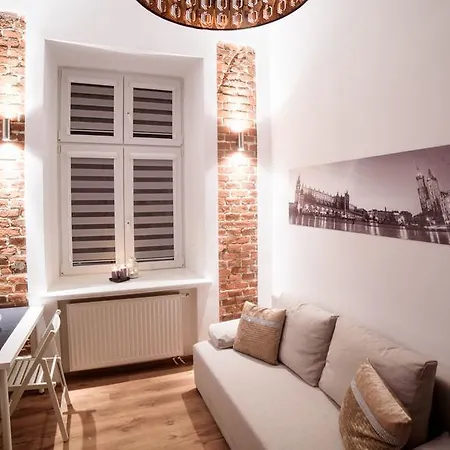 Aparthotel Cracow Rent Apartments: Spacious Near Main Square