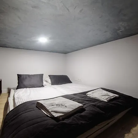 Cracow Rent Apartments: Spacious Near Main Square Krakow