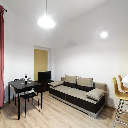 Cracow Rent Apartments: Spacious Near Main Square Krakow