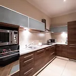 Cracow Rent - Spacious For 2-7 People In Quiet Area - Kolberga Street Nr 3 - 10 Min To Main Square By Foot Apart Otel Krakow