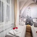 Apart Otel Cracow Rent - Spacious For 2-7 People In Quiet Area - Kolberga Street Nr 3 - 10 Min To Main Square By Foot 3*