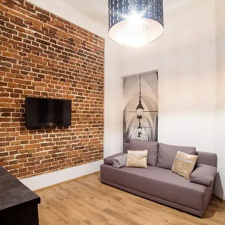 Cracow Rent - Spacious For 2-7 People In Quiet Area - Kolberga Street Nr 3 - 10 Min To Main Square By Foot *