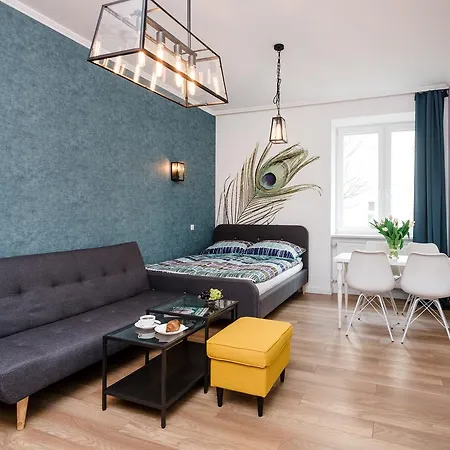 Cracow Rent - Spacious For 2-7 People In Quiet Area - Kolberga Street Nr 3 - 10 Min To Main Square By Foot Aparthotel Krakov