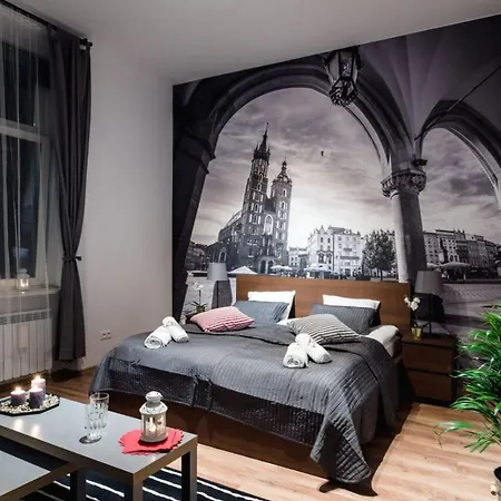 Cracow Rent - Spacious For 2-7 People In Quiet Area - Kolberga Street Nr 3 - 10 Min To Main Square By Foot Aparthotel *